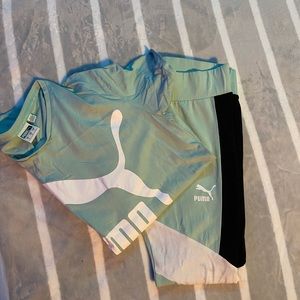 Womens Puma T shirt with leggings